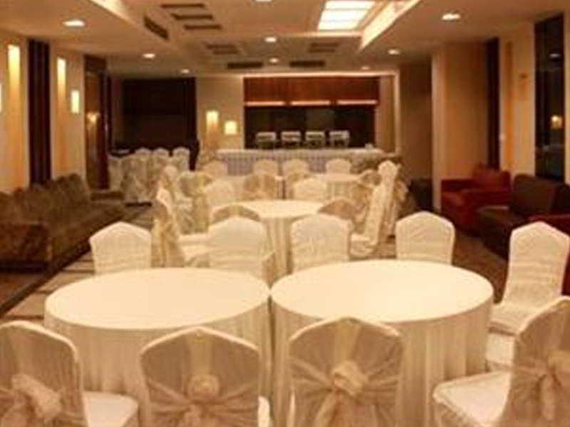 Comfort Inn Gsk Amritsar Extérieur photo