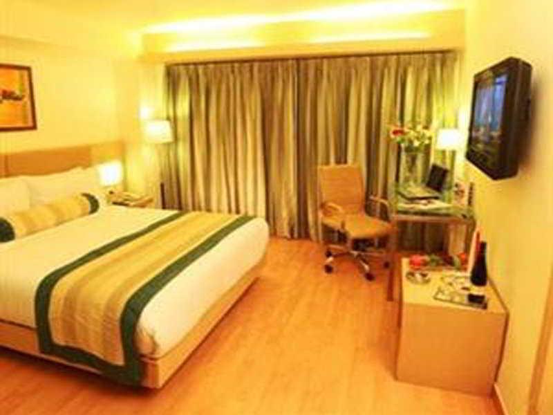 Comfort Inn Gsk Amritsar Extérieur photo